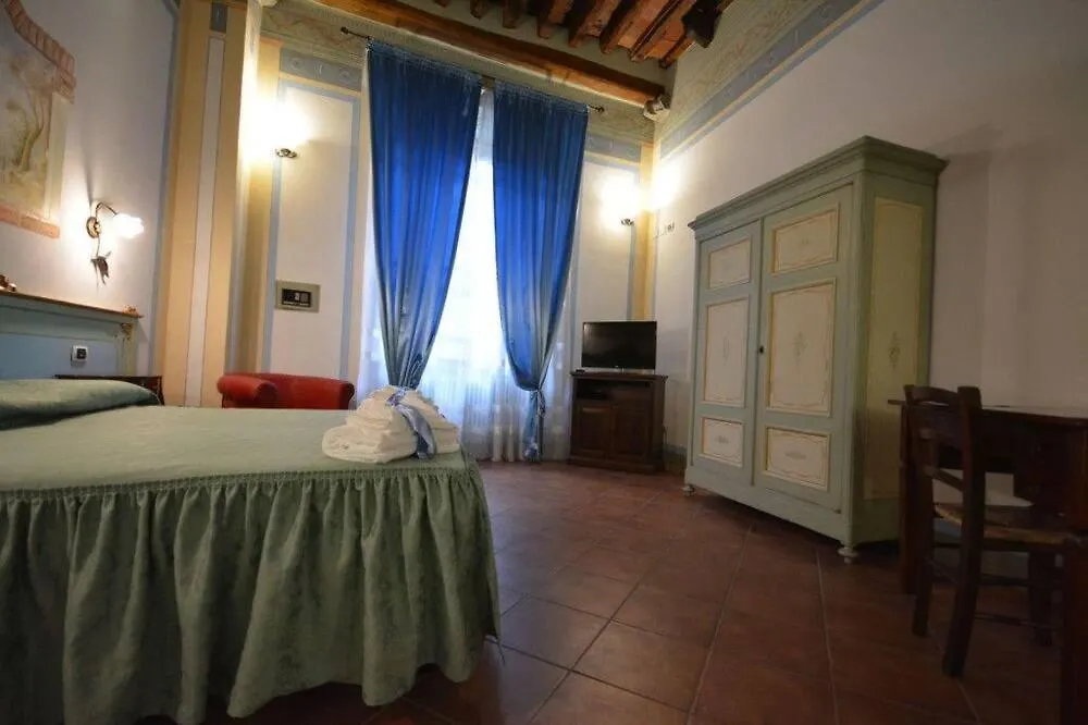 Antica Residenza Del Gallo Lukka 3*,