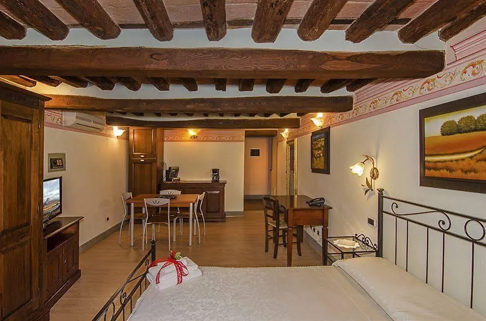 Antica Residenza Del Gallo Lukka 3*,