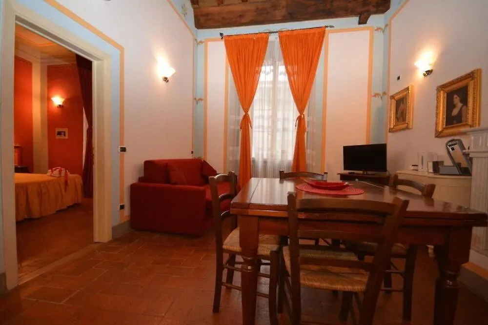 Antica Residenza del Gallo Lucca 3*,  Italia